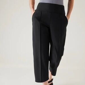 ATHLETA STELLAR WIDE CROP TROUSER PANTS SIZE 8
